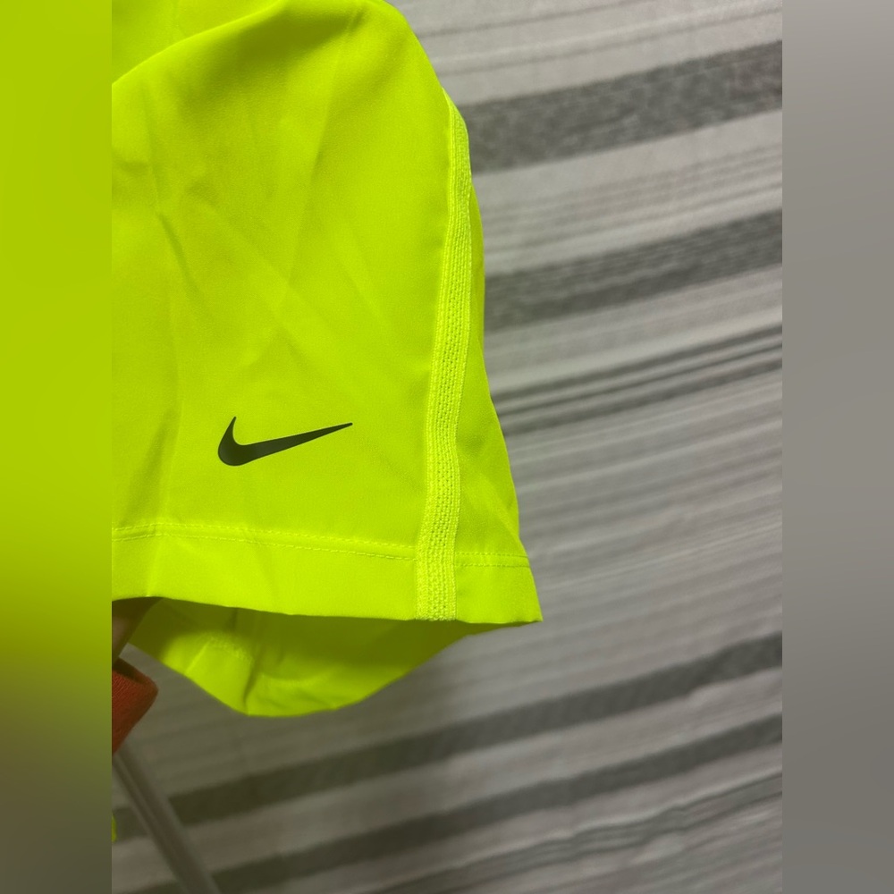 Nike Boys Medium Neon Yellow 15” Dri-Fit Shorts ( 10/12 )